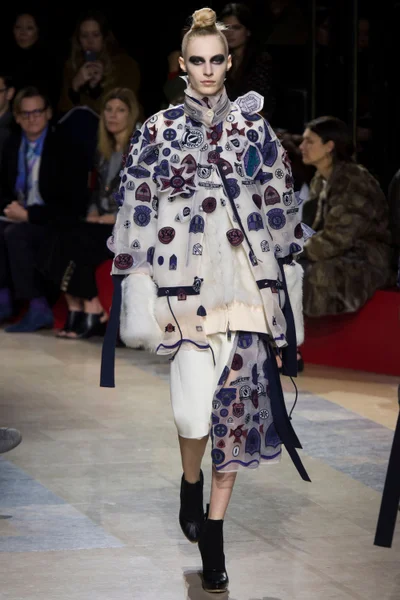 Look 39
